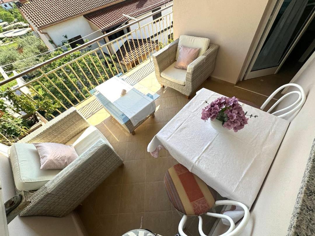 Apartments Ragusa Ровинь Экстерьер фото